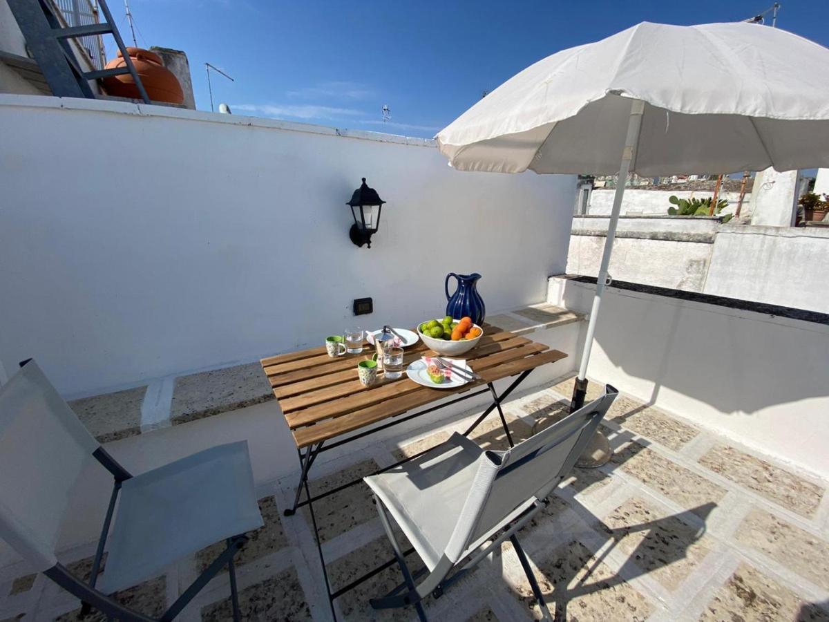 Cozy House In Ostuni With Panoramic Terraces Apartment Exterior photo