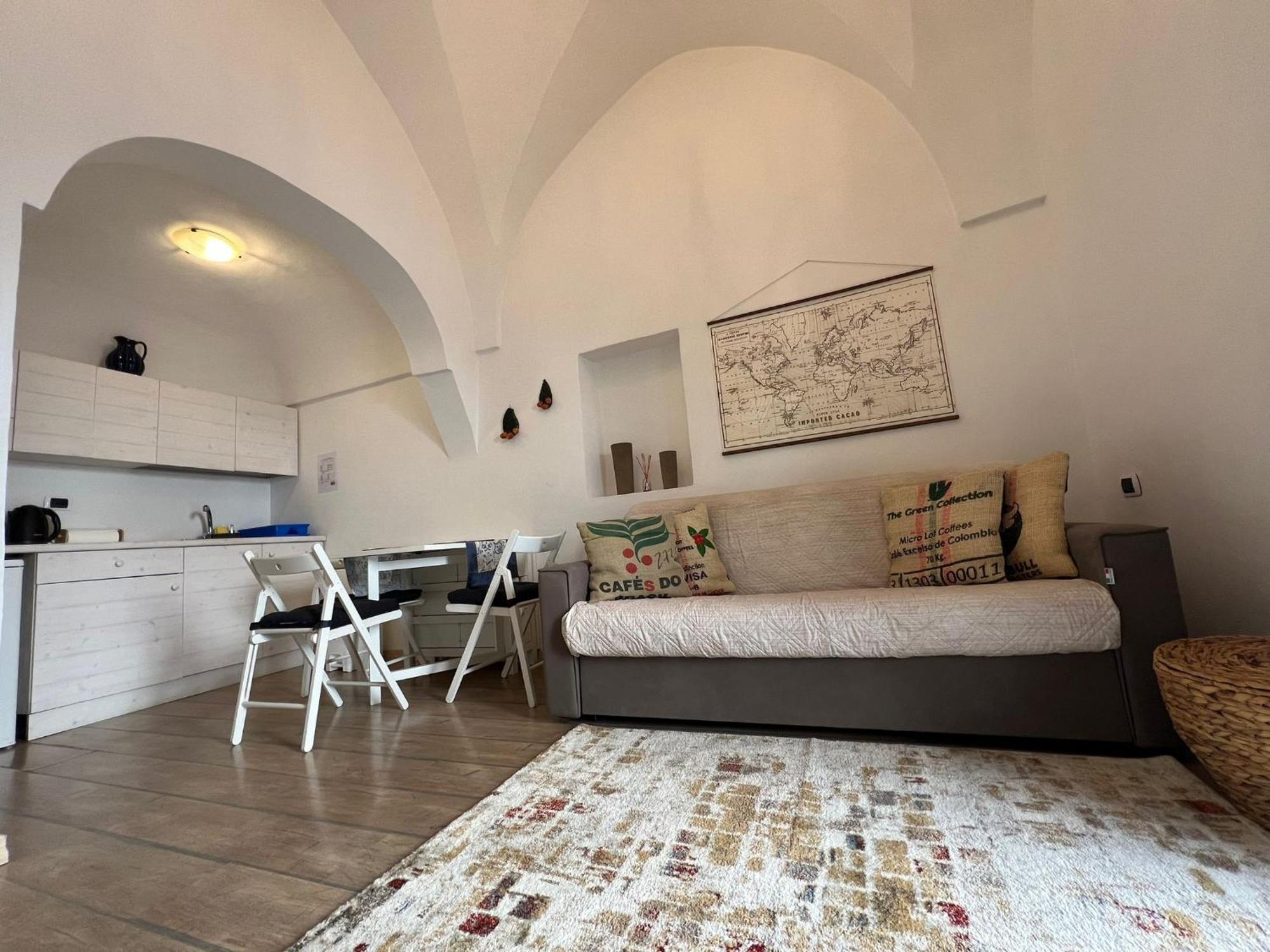 Cozy House In Ostuni With Panoramic Terraces Apartment Exterior photo